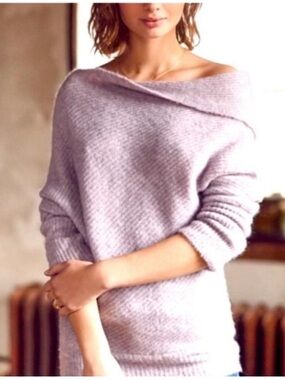 Anthropologie sexy half shoulder unique light purple sweater GUC  wool blend
